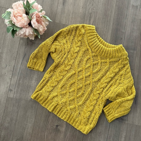 New Lulu's Gold Chenille Off shoulder Cozy Sweater - Picture 2 of 5